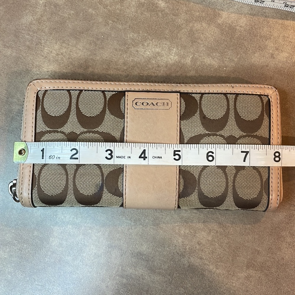 Authentic Coach Wallet - Picture 9 of 10